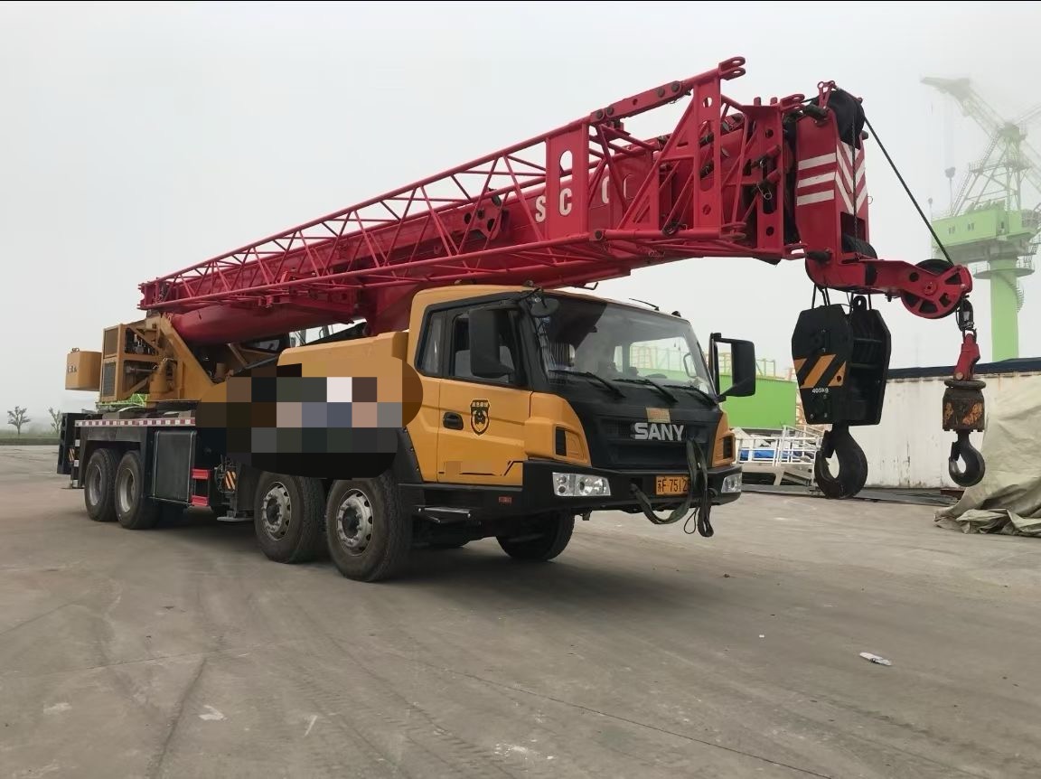 通化市工厂设备吊装租赁吊车